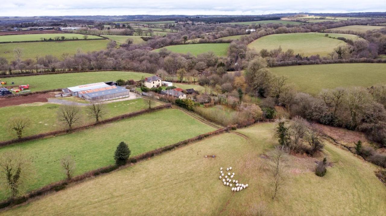 The Piggery Villa Witheridge Kültér fotó